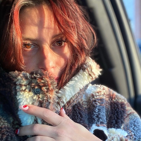 Meet your Posher, Lara - Picture 5 of 5